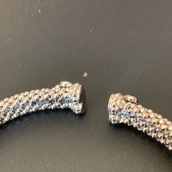 Brand new Phillip Gavriel BAROQUE CUFF WITH GEMSTONES & 18K GOLD - Picture 15 of 16